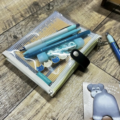 表紙がポーチになったM6ワイドサイズクリア手帳　推し活にも最高【SPEECHBALLOON】ホワイト