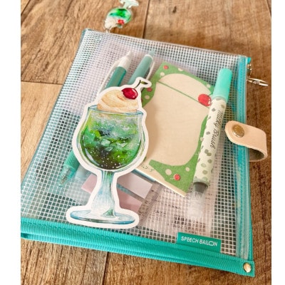 表紙がポーチになったカラードバインダーLの手帳　推し活に最高【SPEECHBALLOON】エメラルド