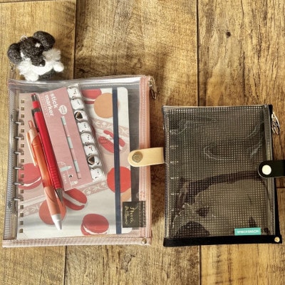 表紙がポーチになったカラードバインダーL　推し活に最高【SPEECHBALLOON】MOMOピンク