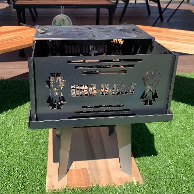 oka-d-art 黒皮鉄板 焚き火台 「kakubi」 アイアン 「黒皮鉄板ロストル付き」