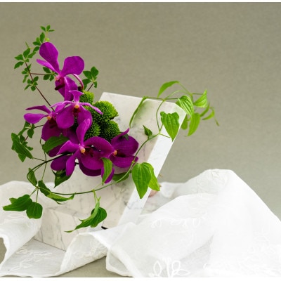 石翔花【yui】ビアンコカラーラ