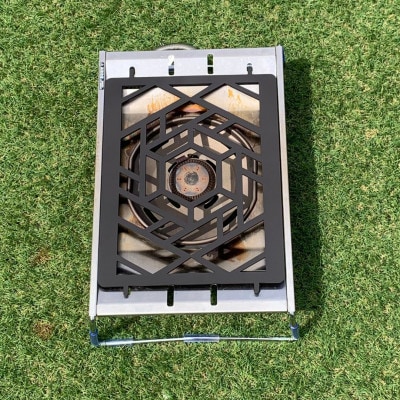 oka-d-artの黒皮鉄板 耐熱塗装Ver フラットバーナー五徳鉄板 ヘキサゴン アウトドアに