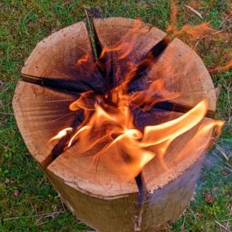 岡崎市の山間部から産出されたスウェーデントーチが入った防災用品　TAKIBI CAN