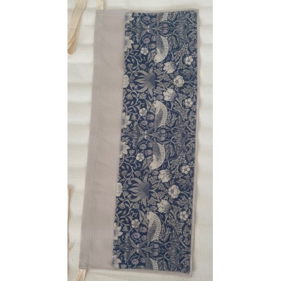 【ウイリアムモリス】　カフェ　エプロン　いちご泥棒　アイボリー