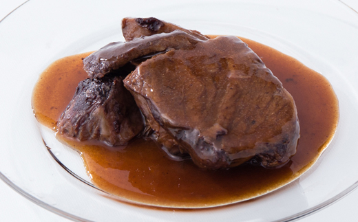 国産牛ほほ肉の赤ワイン煮込み　岡崎八丁味噌風味【配送不可地域：離島】