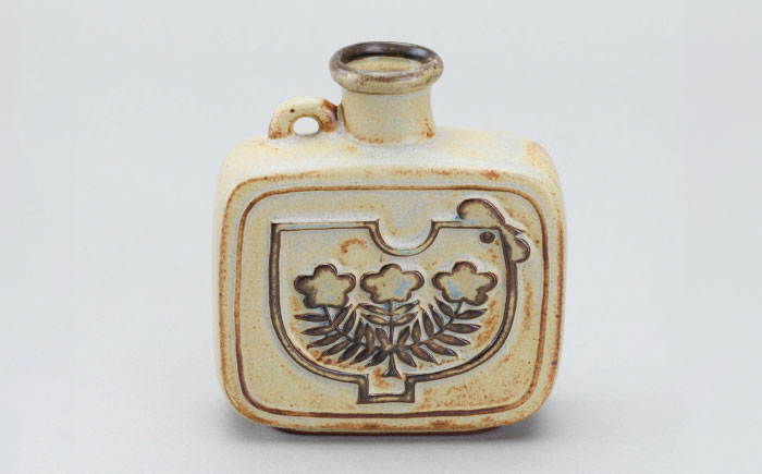 【瀬戸焼】一輪挿し グリップデザイン角型 【かしわ窯】 / 瀬戸焼 ギフト 一輪挿し 花瓶 花器 インテリア [BBAJ003]