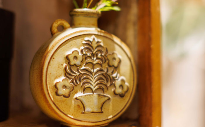 【瀬戸焼】一輪挿し グリップデザイン丸型 【かしわ窯】 / 瀬戸焼 ギフト 一輪挿し 花瓶 花器 インテリア [BBAJ004]