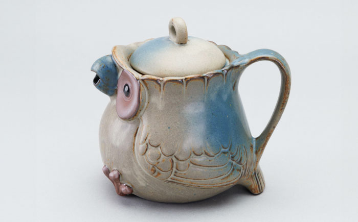 【瀬戸焼】動物のポット 青フクロウ【かしわ窯】 / 瀬戸焼 ギフト ポット ティーポット 急須 茶器 [BBAJ010]