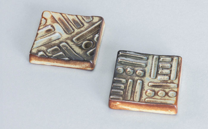 【瀬戸焼】窯垣の小径　カトラリーレスト（2個/箱）と箸置き（2個/箱）のセット【かしわ窯】  / 瀬戸焼 ギフト 箸置き カトラリーレスト / 瀬戸市 [BBAJ024]