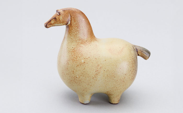 【瀬戸焼】オブジェ　ウマ（D2）【かしわ窯】 / オブジェ インテリア 馬 / 瀬戸市 [BBAJ025]