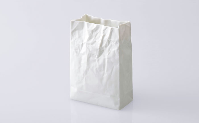 【瀬戸焼】ニュークリンクルスーパーバッグ#2 花器 ホワイト 【セラミック・ジャパン】 / 花器  ギフト プレゼント / 瀬戸市 [BBBC002]