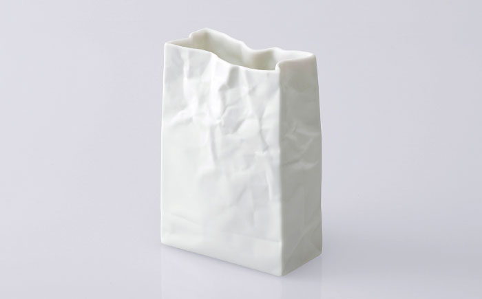 【瀬戸焼】ニュークリンクルスーパーバッグ#3 花器 ホワイト 【セラミック・ジャパン】 / 花器  ギフト プレゼント / 瀬戸市 [BBBC003]