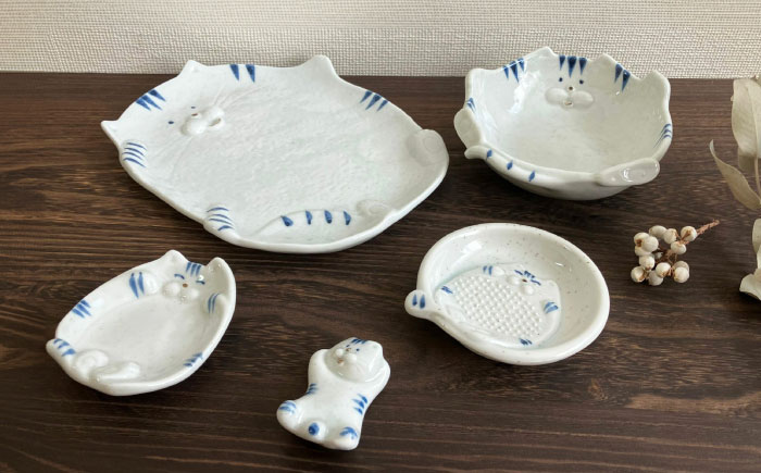 【瀬戸焼】瀬戸焼猫の形のお皿 5点セット【株式会社まるたか水野コーポレーション】 / 皿 食器  ギフト プレゼント / 瀬戸市 [BBBF017]