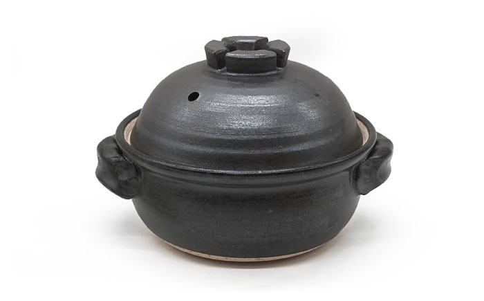 【瀬戸焼】　黒マット 6号土鍋 十字蓋【山長陶苑】 / 焼き物 土鍋 鍋 なべ 黒 [BBBH016]