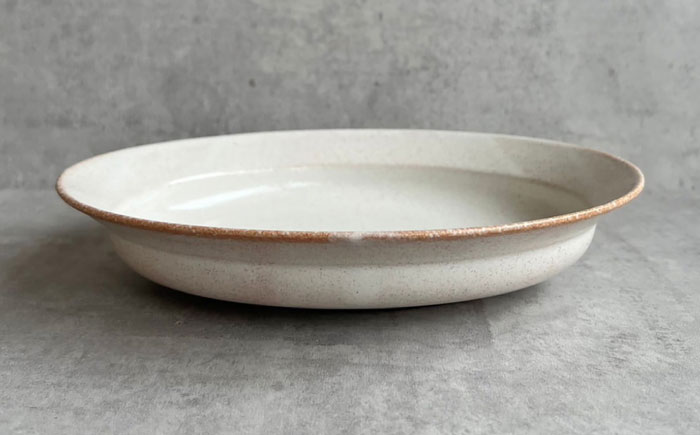 【瀬戸焼】リムカレー皿 2枚セット（白萩）【株式会社カネ三商店】 / 皿 食器 カレー皿 ギフト プレゼント / 瀬戸市 [BBDD012] 白萩