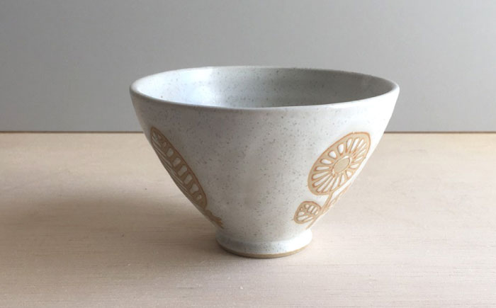 【瀬戸焼】 HANAtoHA ボウル 小 2個 (白) 【カネ三商店】 / 食器 小鉢 茶碗 ギフト / 瀬戸市 [BBDD027]