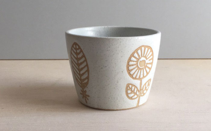 【瀬戸焼】 HANAtoHA フリーカップ 小 2個 (白) 【カネ三商店】 / 食器 小鉢 蕎麦猪口 ギフト / 瀬戸市 [BBDD029]