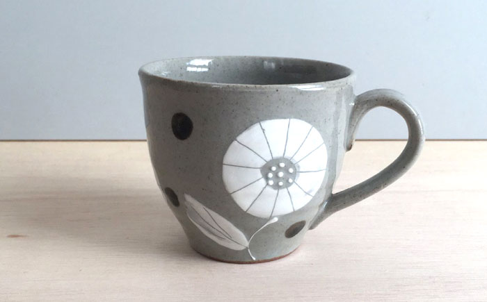 【瀬戸焼】 Ichirinka 一輪花マグ 2個 (白) 【カネ三商店】 / 食器 マグカップ コーヒーカップ ギフト / 瀬戸市 [BBDD033]