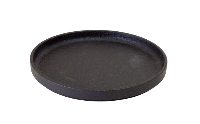 【瀬戸焼】切立丸プレート(16cm) いぶし黒 2枚セット【ヤマハツクリタ株式会社】 / 食器 和食器 丸皿 / 瀬戸市 [BBDV029] いぶし黒