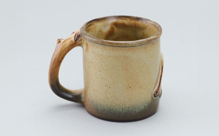 【瀬戸焼】動物マグ　フクロウ（M40）【かしわ窯】/　瀬戸焼 ギフト マグ マグカップ コップ カップ / 瀬戸市 [BBAJ022]