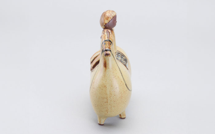 【瀬戸焼】 置物 馬に乗った少年 【かしわ窯】 / インテリア 雑貨 オブジェ ギフト / 瀬戸市 [BBAJ037]