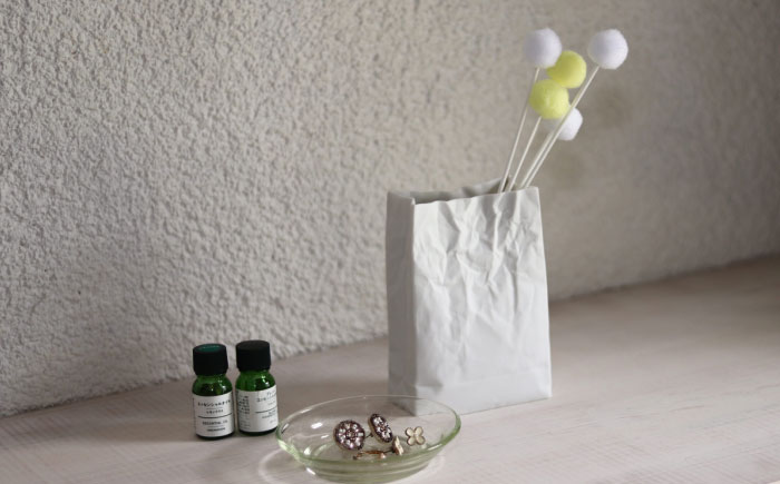 【瀬戸焼】ニュークリンクルスーパーバッグ#2 花器 ホワイト 【セラミック・ジャパン】 / 花器  ギフト プレゼント / 瀬戸市 [BBBC002]