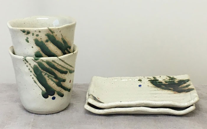 【瀬戸焼】たっぷり湯呑と菓子皿 ペアセット【まるたか水野コーポレーション】 / 食器 皿 取り皿 陶器 [BBBF006]