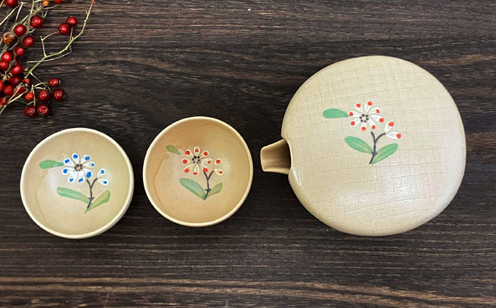 【瀬戸焼】一凛の花ビスク 片口丸型酒器セット【まるたか水野コーポレーション】 / 徳利 お猪口 盃 陶器 [BBBF008]