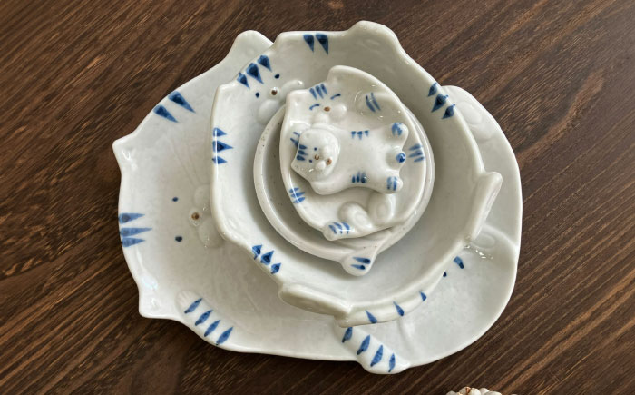 【瀬戸焼】瀬戸焼猫の形のお皿 5点セット【株式会社まるたか水野コーポレーション】 / 皿 食器  ギフト プレゼント / 瀬戸市 [BBBF017]