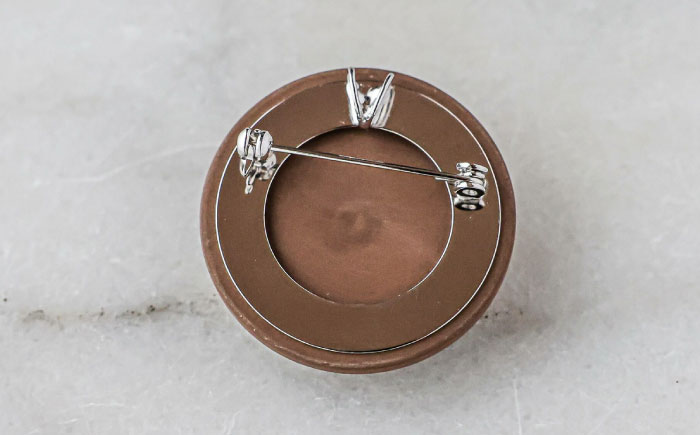 ペガサス ブローチ&ペンダントトップ　ブラウン / ペンダント ネックレス ブローチ アクセサリー ギフト 贈り物 / 瀬戸市 / 陶華 [BBCD017]