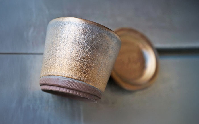 【瀬戸焼】 植木鉢 ブラックゴールド 小サイズ 1点 / 瀬戸市 / 【文山製陶所】 / 植木鉢 陶器 プランター 植物 鉢 [BBCG001]