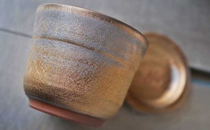 【瀬戸焼】 植木鉢 ブラックゴールド 大サイズ 1点 / 瀬戸市 / 【文山製陶所】 / 植木鉢 陶器 プランター 植物 鉢 [BBCG002]