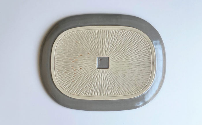 【瀬戸焼】wanohana大皿 2枚セット（灰）【株式会社カネ三商店】 / 皿 食器 ギフト プレゼント / 瀬戸市 [BBDD016] 灰