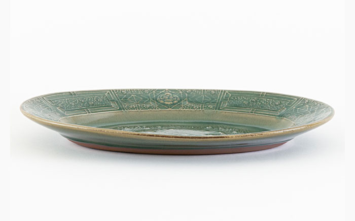 【瀬戸焼】 陽刻 シノワズリ-L 1枚 / 瀬戸市 / 【SUIYO】 / 食器 電子レンジ対応 皿 ギフト [BBAF011]