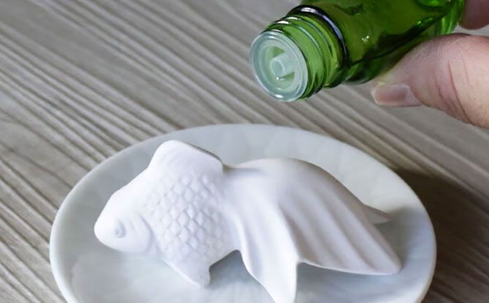 【瀬戸焼】 motifo 金魚アロマストーン 大・小 3個セット 【エム・エム・ヨシハシ】 / インテリア 雑貨 陶器 / 瀬戸市 [BBBA004]