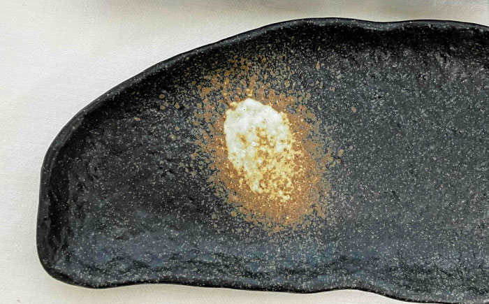 【瀬戸焼】 仕切り付き さんま皿 黒備前 4点セット 【まるたか水野コーポレーション】 / 食器 皿 和食器 陶器 / 瀬戸市 [BBBF030]