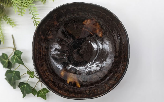 【瀬戸焼】　手造り鉄釉盛鉢【山長陶苑】 / 焼き物 やきもの 盛鉢 汁椀 陶器 [BBBH025]