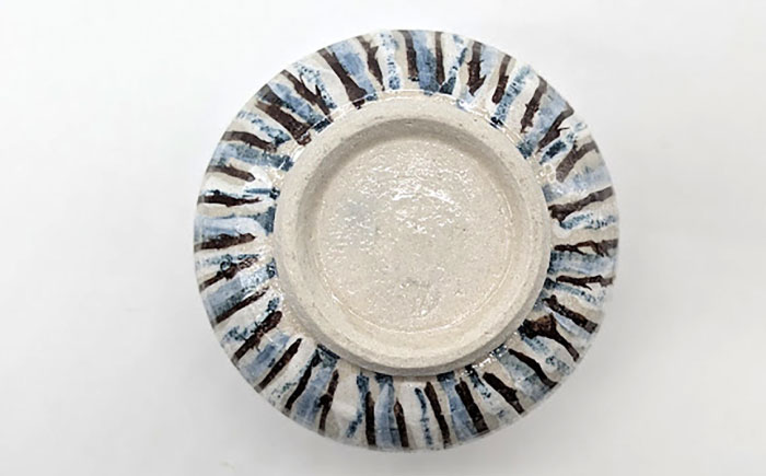 【瀬戸焼】呉須内外細十草陶碗 大（004-0139）【山長陶苑】 / 碗 食器 和食器 / 瀬戸市 [BBBH057]