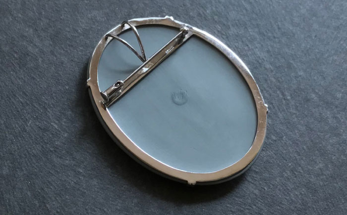 【GRAND CAMEO】　ミレー「晩鐘」 ブローチ＆ペンダントトップ 特大 / アクセサリー 装飾品 ブローチ ペンダント カメオ アンティーク レトロ / 瀬戸市 / 陶華 [BBCD008]