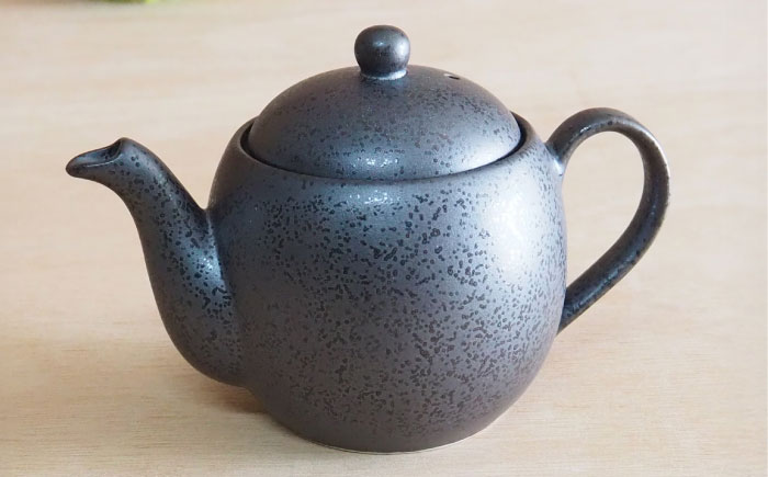 【瀬戸焼】ティーポット 黒結晶 400ml（2人用）【矢野製陶所】 / おうちカフェ ティータイム 癒し [BBCP002]