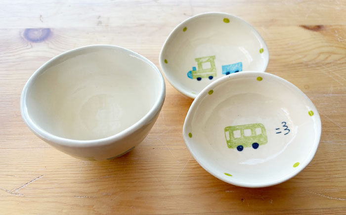 【瀬戸焼】子供用食器5点セット （汽車・バス）贈答品対応【窯元SOUSEN】/食育 子育て ギフト [BBCQ006]