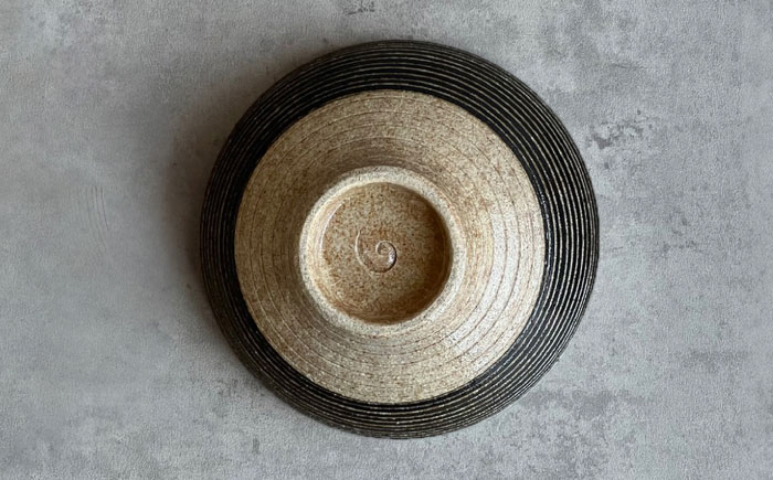 【瀬戸焼】 Komasujibori こま筋彫 飯椀 2個 (黒) 【カネ三商店】 / 食器 茶碗 ご飯茶碗 ギフト / 瀬戸市 [BBDD038]