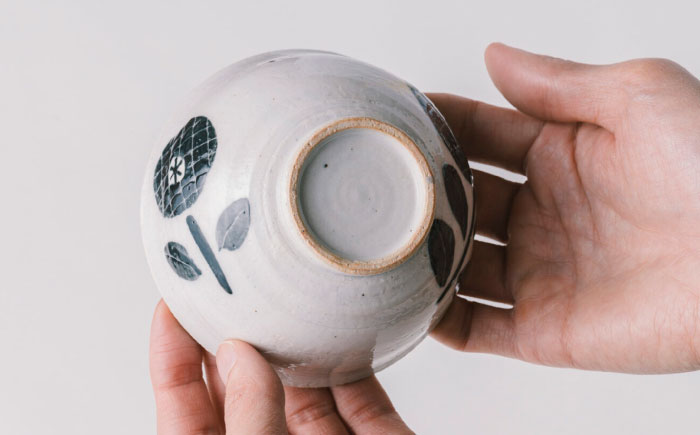 【瀬戸焼】 モノトーン花 飯椀A 2個 【カネ三商店】 / 食器 茶碗 ご飯茶碗 ギフト / 瀬戸市 [BBDD043]