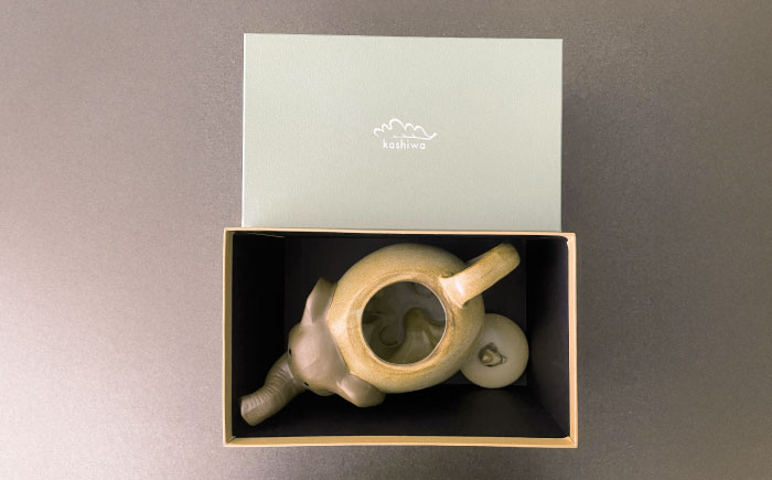 【瀬戸焼】動物のポット ゾウ【かしわ窯】 / 瀬戸焼 ギフト ポット ティーポット 急須 茶器 [BBAJ008]