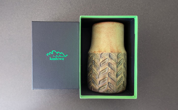 【瀬戸焼】花器 窯垣の小径シリーズ ツールスタンド ヘリボーン【かしわ窯】 / 瀬戸焼 ギフト 一輪挿し 花瓶 花器 インテリア [BBAJ012]