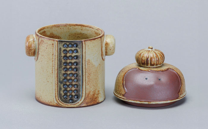 【瀬戸焼】 小物入れ 王女様 【かしわ窯】 / インテリア 雑貨 陶箱 ギフト / 瀬戸市 [BBAJ036]