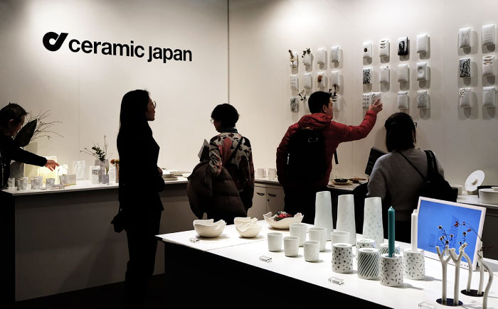 【瀬戸焼】スーパーバッグ#4 花器 ホワイト 【セラミック・ジャパン】 / 花瓶 インテリア ギフト プレゼント / 瀬戸市 [BBBC022]