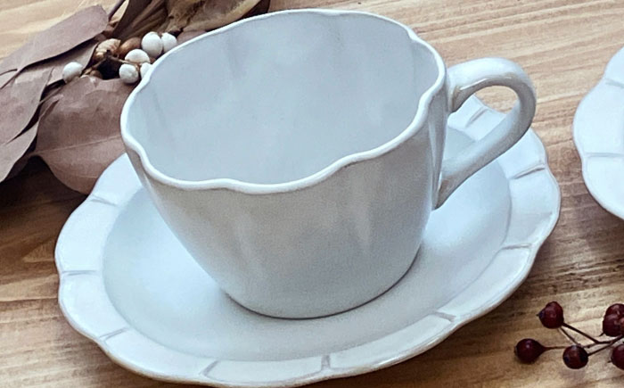 【瀬戸焼】 hana ティーカップ 2客4点セット 【株式会社まるたか水野コーポレーション】 / 食器 カップ ソーサー 皿 / 瀬戸市 [BBBF023]