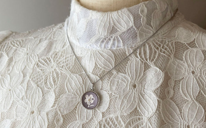 ＜ROUND＞シルバーペンダント　スミレ パープル / ペンダント ネックレス アクセサリー ギフト 贈り物 / 瀬戸市 / 陶華 [BBCD014]