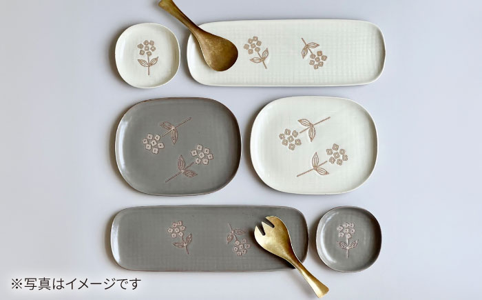 【瀬戸焼】wanohana大皿（白）【株式会社カネ三商店】 / 皿 食器 ギフト プレゼント / 瀬戸市 [BBDD004]